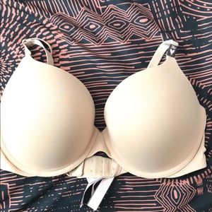 Victoria’s Secret Semi push-up bra